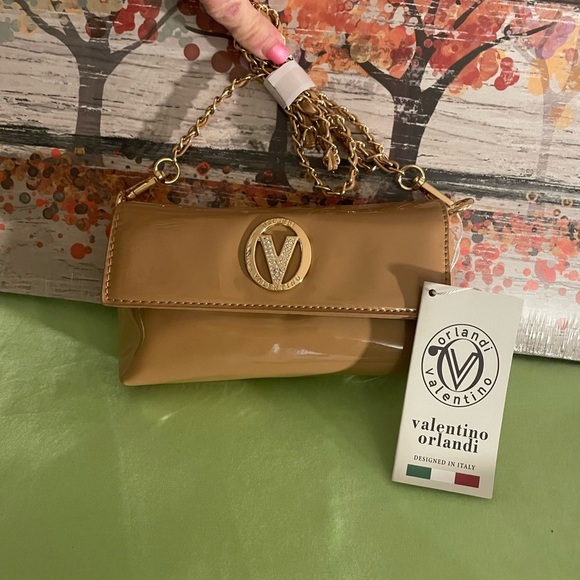 NWT $210 Valentino Orlandi Tan Crossbody 
Gold Braided Chanel Like Strap - Picture 12 of 13